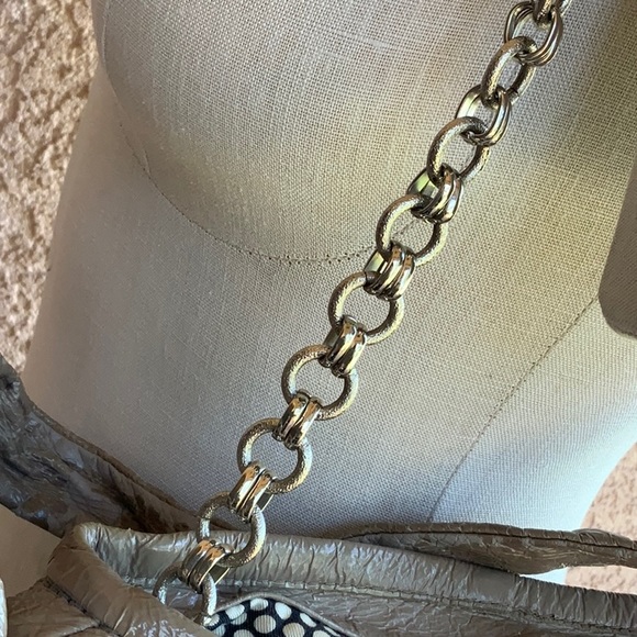 Marc by Marc Jacobs crinkle leather taupe grey hobo shoulder chain bag - Picture 4 of 12